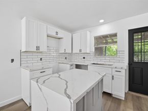 4933 Doolittle Boulevard, Houston TX 77033