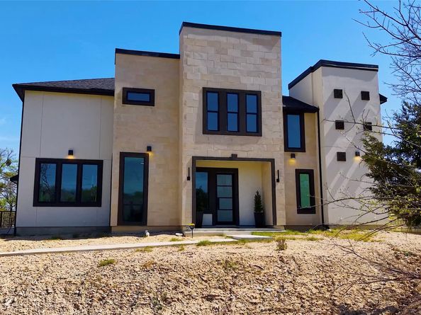 601 Canyon Creek Trail, Fort Worth TX 76112