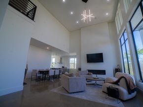 601 Canyon Creek Trail, Fort Worth TX 76112