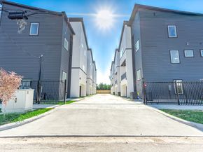 3207 St Emanuel Street A, Houston TX 77004