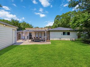 6131 Dumfries Drive, Houston TX 77096