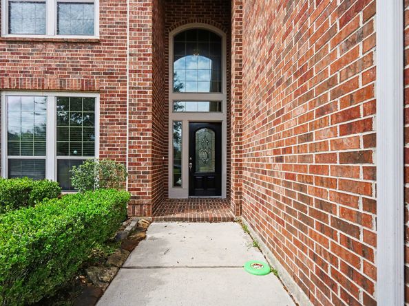 1323 Laura Hills Lane, Spring TX 77386
