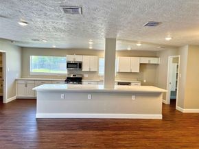 415 Sevenhampton Lane, Houston TX 77015