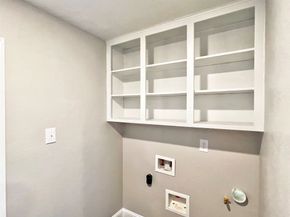 415 Sevenhampton Lane, Houston TX 77015