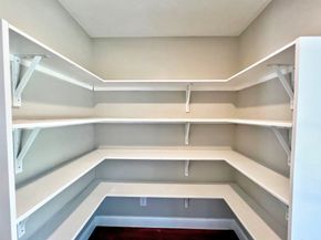 415 Sevenhampton Lane, Houston TX 77015