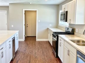 415 Sevenhampton Lane, Houston TX 77015