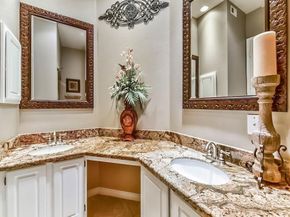 2400 Mccue Road 227, Houston TX 77056