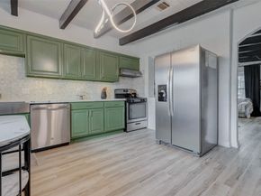 4815 Edfield Street, Houston TX 77033