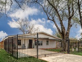 4815 Edfield Street, Houston TX 77033