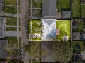 5719 Cerritos Drive, Houston TX 77035