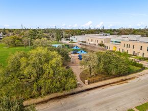 5719 Cerritos Drive, Houston TX 77035