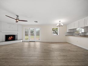 5719 Cerritos Drive, Houston TX 77035