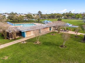 5719 Cerritos Drive, Houston TX 77035