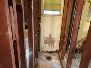 8818 Mobud Drive, Houston TX 77036