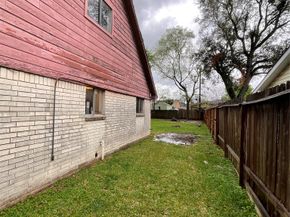 8818 Mobud Drive, Houston TX 77036