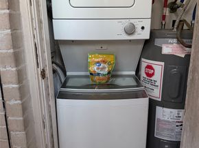 2011 Spenwick Drive 519, Houston TX 77055