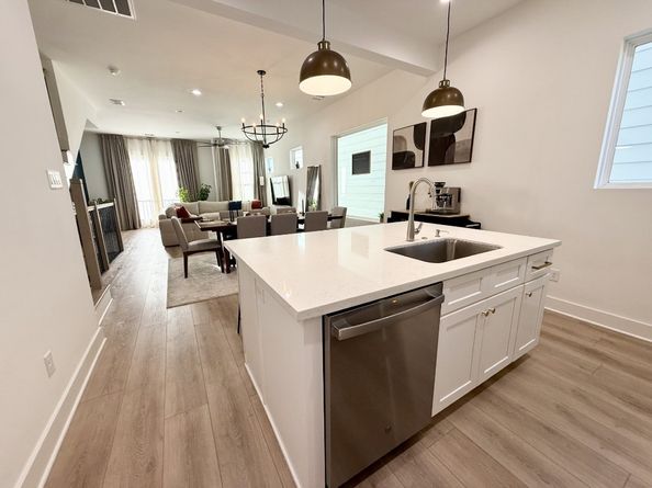 2806 Versailles Oak Lane, Houston TX 77092