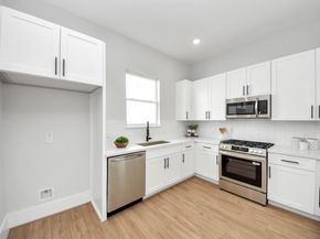 4812 Cochran Street, Houston TX 77009