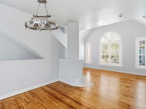 421 Harvard Street E, Houston TX 77007