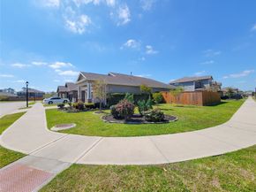 10719 Stella Pond Lane, Houston TX 77016