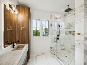 4002 Meadow Lake Lane, Houston TX 77027