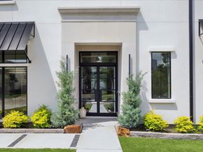 4002 Meadow Lake Lane, Houston TX 77027