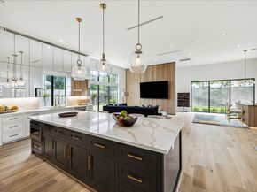 4002 Meadow Lake Lane, Houston TX 77027