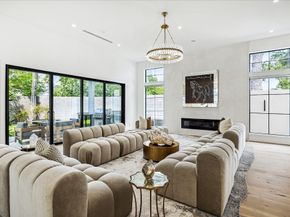4002 Meadow Lake Lane, Houston TX 77027