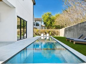 4002 Meadow Lake Lane, Houston TX 77027