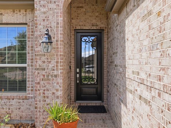 19220 Yellow Chestnut Lane, New Caney TX 77357