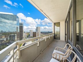 15 Greenway Plaza 25J, Houston TX 77046