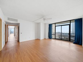 15 Greenway Plaza 25J, Houston TX 77046