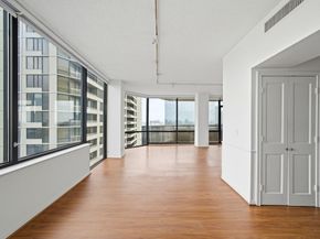 15 Greenway Plaza 25J, Houston TX 77046