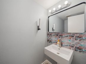 8216 Fondren Road 8216, Houston TX 77074