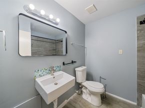 8216 Fondren Road 8216, Houston TX 77074