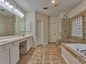 7 Vincent Court, The Woodlands TX 77382