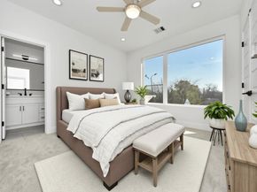 7012 Saint Augustine Street, Houston TX 77021