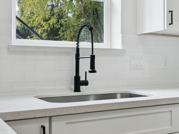 301 Cartersville Street, Houston TX 77029