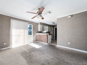 6110 Guadalupe Street, Houston TX 77016