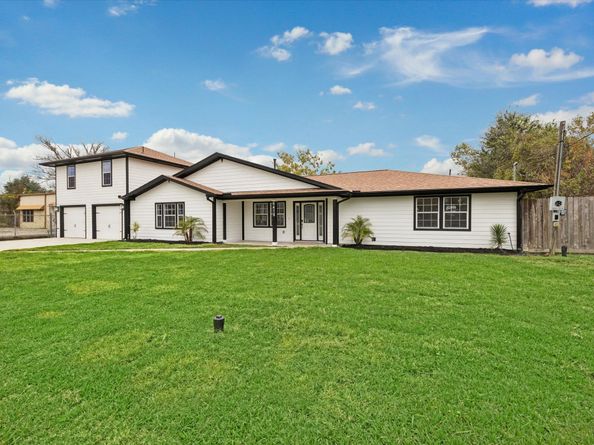 6415 Upshaw Drive, Houston TX 77396