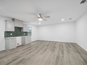 6415 Upshaw Drive, Houston TX 77396