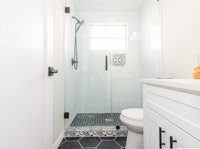 3718 Prudence Drive, Houston TX 77045