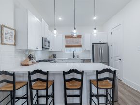 901 Lehman Street B, Houston TX 77018