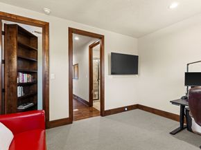 3751 Aberdeen Way, Houston TX 77025