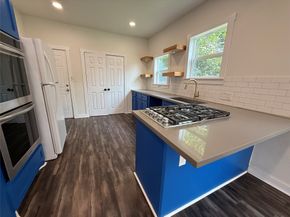 1 Canal Court, Houston TX 77011