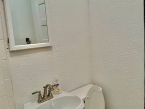 404 James Street, Houston TX 77009