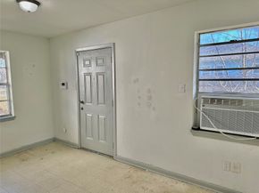 404 James Street, Houston TX 77009