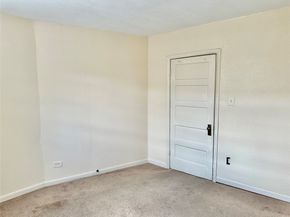 404 James Street, Houston TX 77009