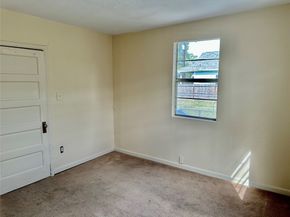 404 James Street, Houston TX 77009