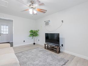 3910 Luca st Street, Houston TX 77021